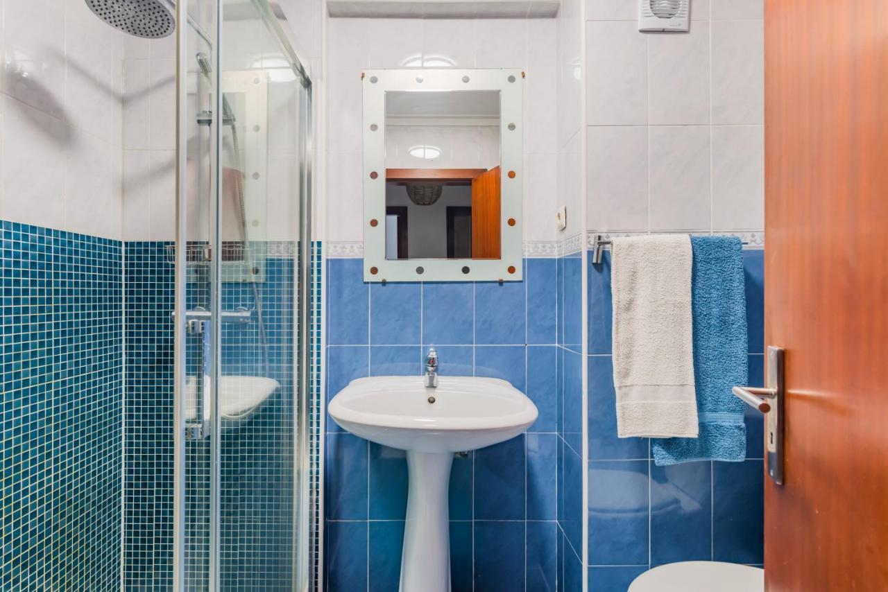Mira-Ria - Apartamento Em Bairro Calmo E Central Aveiro Bagian luar foto